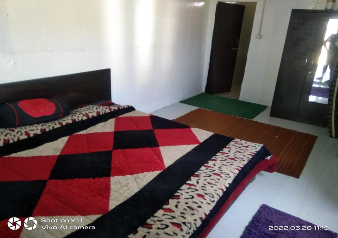 Silver Dew Resorts And Restaurant Dhanaulti Eksteriør billede