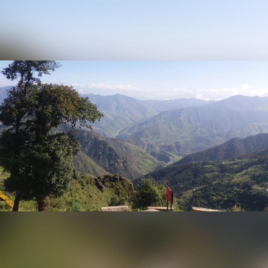 Silver Dew Resorts And Restaurant Dhanaulti Eksteriør billede